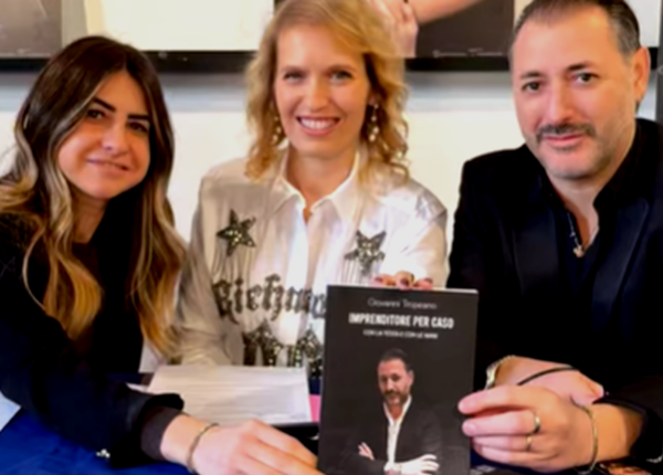 Grande successo per la presentazione del libro di Giovanni Tropeano alla Galleria Boragno